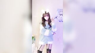 Em gái nhảy theo nhạc TikTok nude P8