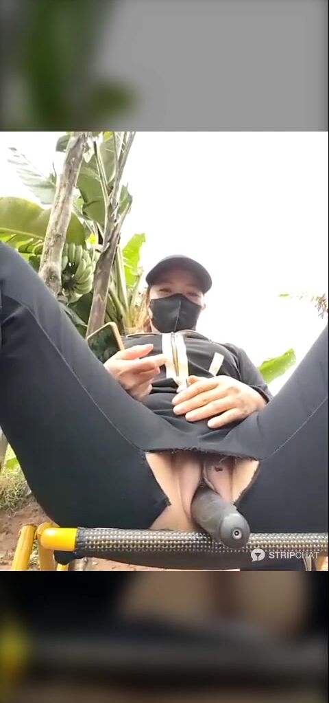 Show lồn 12