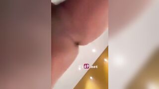 Chốc say bia con bạn thân rồi dập nó tới tấp khiến nó rên la bắn nước tùm lum