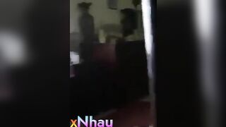 Lén sục cu bị hàng xóm phát hiện