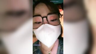 Em idol QQLive HL Yuna9x show lồn ở quán caffe xong đi gạ chịch anh XanhSM