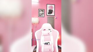 MMlive jenny.baby livestream cởi đồ lắc đít show lồn hồng mọng nước xem là muốn húp