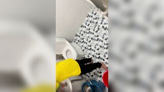 Hay lén gái xinh đi tiểu
