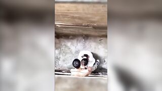 Cặp đôi lén chịch nhau sau giờ học bị quay lén và phát hiện