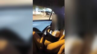 Đi xe mà khuyến mãi bác tài haha