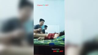 Con bạn thân nứng lồn thủ dâm nên nhờ thh bạn quay video djt nhau sướng vl