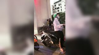 Dôi học sinh đụ nhau dưới gầm cầu cao tốc như trốn ko người