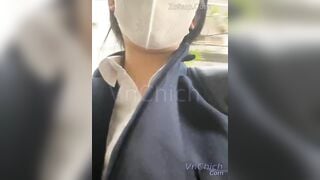 Độc lạ nạmi11 đi xe máy nhưng vẫn show lồn thủ dâm bắn nước ngon vl