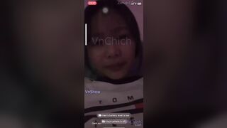 Cực phẩm gái lồn non thủ dâm vạch vú hỏi bạn thân to ko r móc