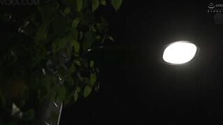 Cô vợ _sung sướng_ khi nhìn con cặc to của anh tây đen