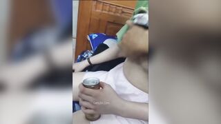 Thỉnh thoàng bóp bú sờ lồn con bạn thân cũng thích