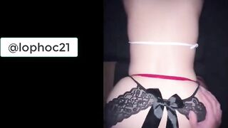 Bạn thân nứng lồn say rượu vạch lồn ra bắt bú đái vào mồm