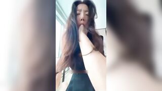 Em kế toán dâm đãng bú mút kích thích khi quan hệ