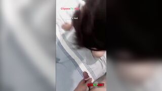 Móc lồn con bạn thân ướt hét chăn gối xuất tinh tràn lồn non