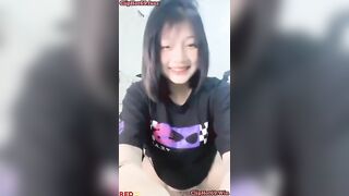 gái xinh lồn múp lộ clip thủ dâm