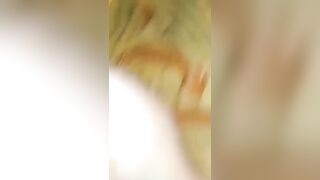 Nứng lồn gạ luôn cj giúp việc 1 con cởi đồ djt nhau lút cán bị phát hiện