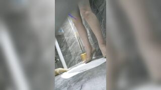 Quay lén gái đi đái tập 9
