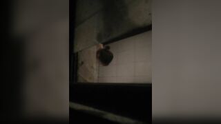 Rình chị hang xóm tắm lồn ngon suýt bị phát hiện