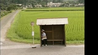 Cô gái để 3 tên chủ nợ đụ để trừ nợ ngoài đồng