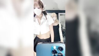 Live fb show hàng gái xinh