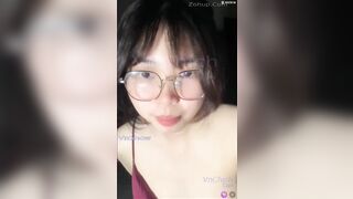 Em Yến Nhi idol mới nhú làm quen với mọi người nhé.