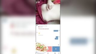 Mini chat gặp em gái show vú tròn bím múp