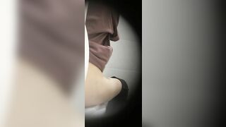 Xem mấy e này teen đi đái cũng siêu lòng - phần 1