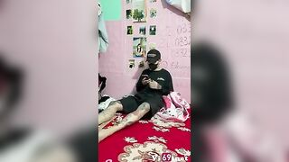 Thương thg e lén sục cu thủ dâm, Chị MB cho djt lút cán sướng vl