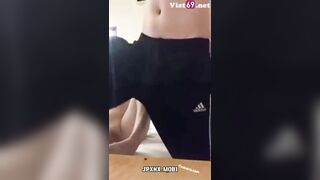 Đi nhà nghỉ với trai lạ rồi gọi cho người yêu