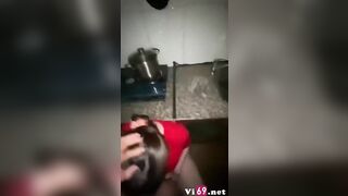 Dê xồm, Tốc váy bóp đít e học sinh đang nấu ăn djt luôn trong bếp sướng vl