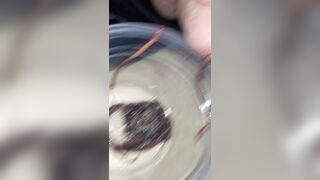 Thả giun ra sau khi nuôi được