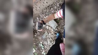 Đưa em học sinh ra nhà hoang bắt em nó bú cu chụp ảnh lại làm kỉ niệm
