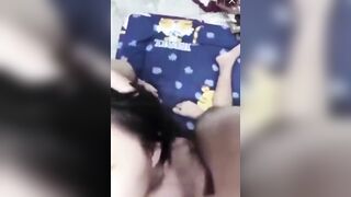 Hấp dâm tập thể con bạn thân sau bao năm không gắp lân nhau bắn tinh vào lồn
