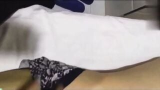 Em trai mới lớn được chị máy bay bao nuôi bú con cặc to sướng tê người