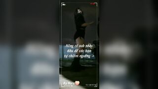 Em gái đam mê public thích khoe lồn ngoài đường và gạ tình ng lạ P4