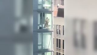 Họ tận hưởng view triệu đô và sự sung sướng