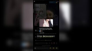 E học sinh kính cận trả kèo lộ vú hồng trên tiktok