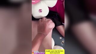 Loạn luân với đứa em họ da trắng vú tròn rên cực nứng 2
