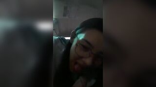 Học sinh bây giờ bạo thật, bú cu trên xe rồi dẫn vào nhà nghỉ địt nhau.Full in cmt