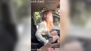 Độc lạ, Mở cửa gạ người lạ bú cu trên oto xuất tinh lên vú