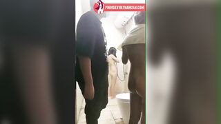 Số hưởng, A grap được 3 chị e nứng lồn thay nhau djt trong phòng