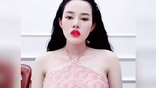 Nghe kemkbi khuyên nè mí nhỏ