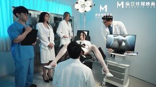 Bác Sĩ Phụ Khoa Khám Lồn Cho Bệnh Nhân Rồi CHịch Luôn
