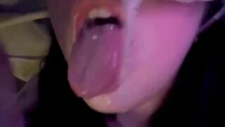 Lưỡi siêu điêu luyện:))