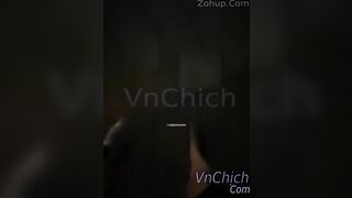 Gái xinh đi công viên một mình và sở thích show hàng nơi công cộng