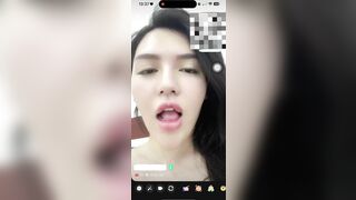 tâm sự với em gái siêu xinh