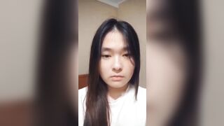 Clip nóng khẩu dâm của nàng học sinh lồn ướt át