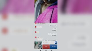 Phân biệt giùm tôi bé này là trai hay gái vs, vú lép quá!