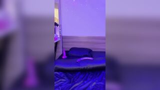 jellay thủ dâm trợn mắt vì sướng