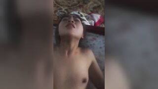 Lâu lâu mới được địt em nó , tranh thủ địt cả ngày mới hết cơn nứng lồn